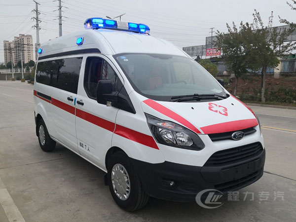 福特新全順V362中軸監(jiān)護(hù)型救護(hù)車